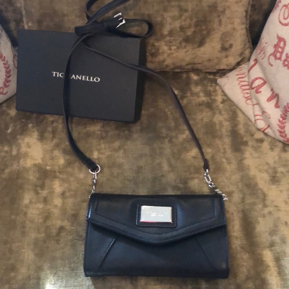 Tignanello “Socialite” black crossbody purse NEW IN BOX